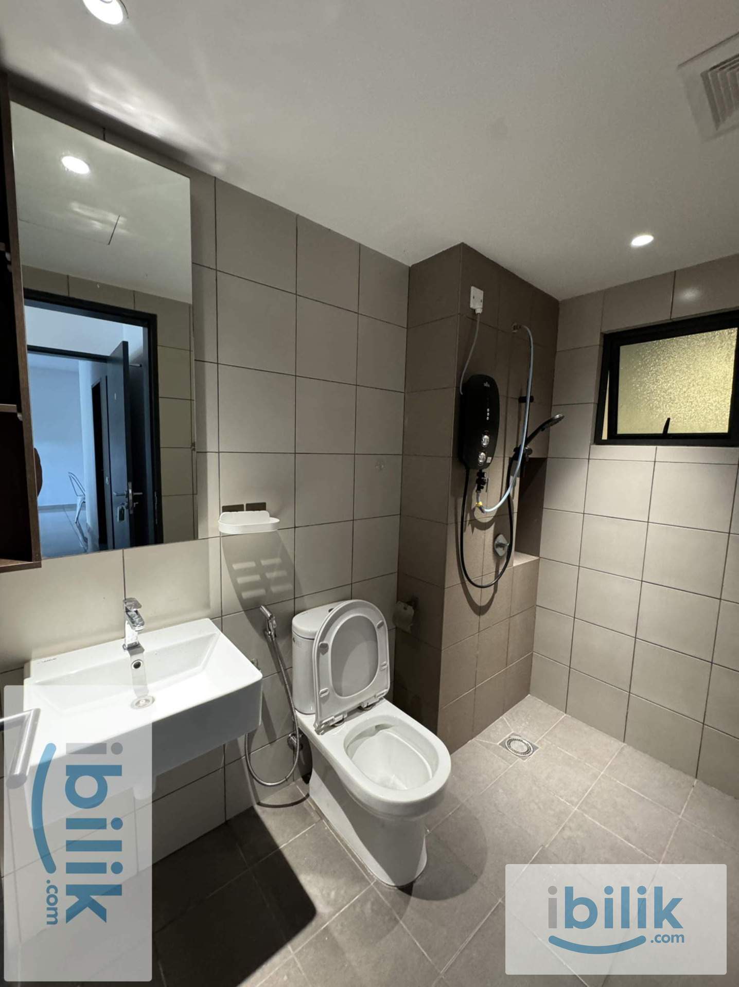 Master room Mix unit Damasara - Image 5