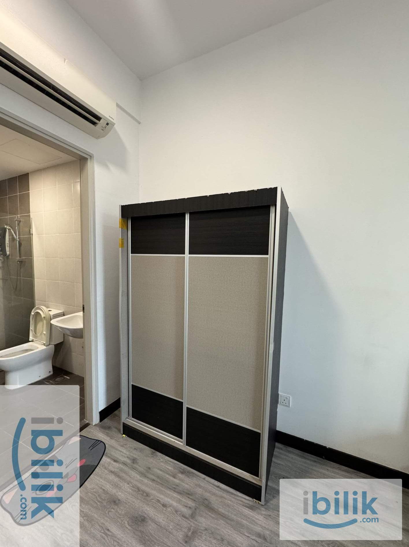 Master room / walking 5 min to KTM to Mid valley  - Image 2