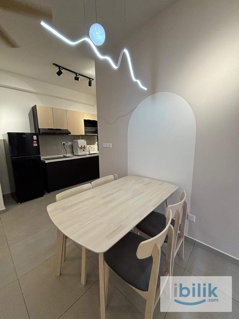 Fully Furnished Room with Free Wifi and Utilities - Image 3