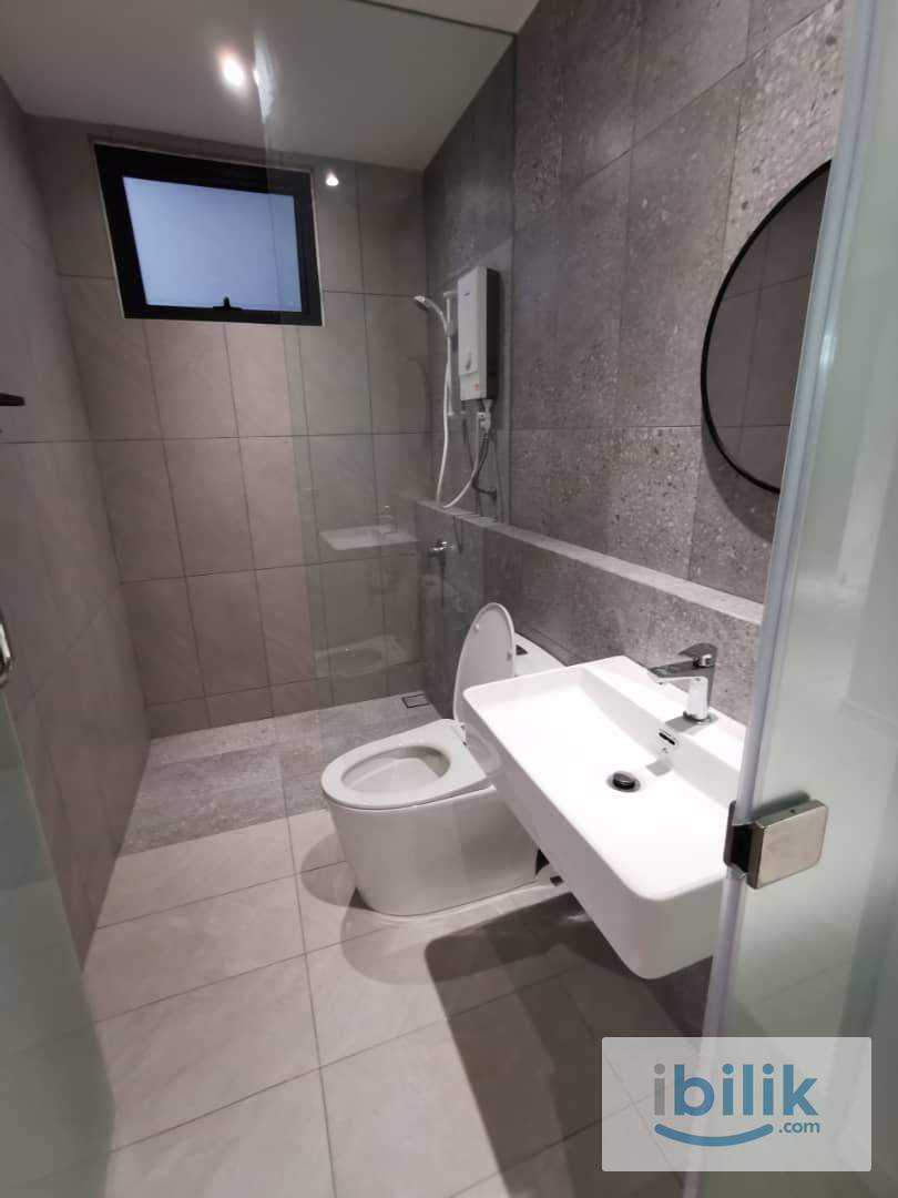 Fully Furnished Room with Free Wifi and Utilities - Image 4