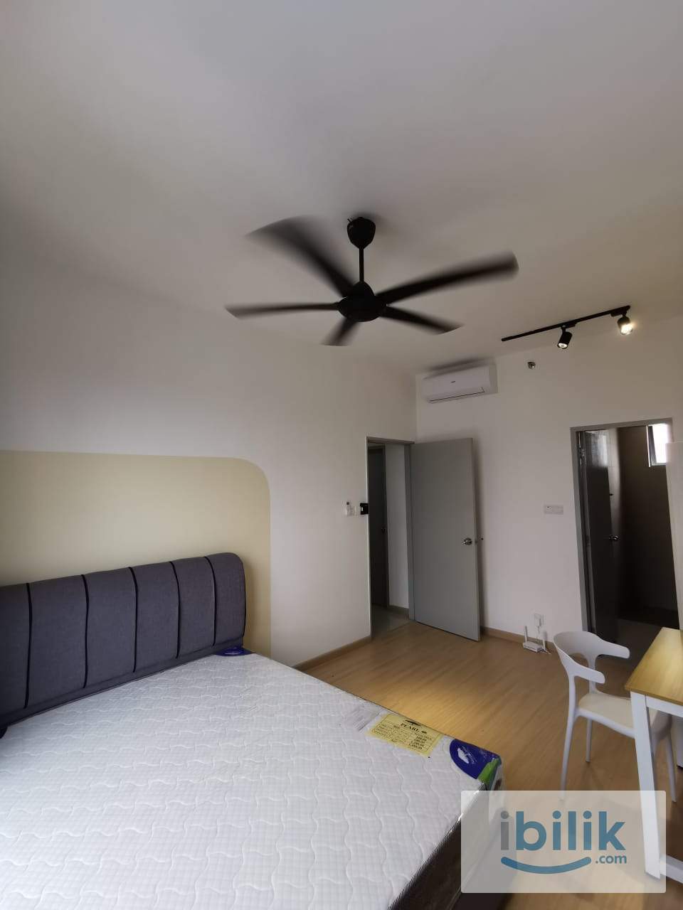 Fully Furnished Room with Free Wifi and Utilities - Image 5