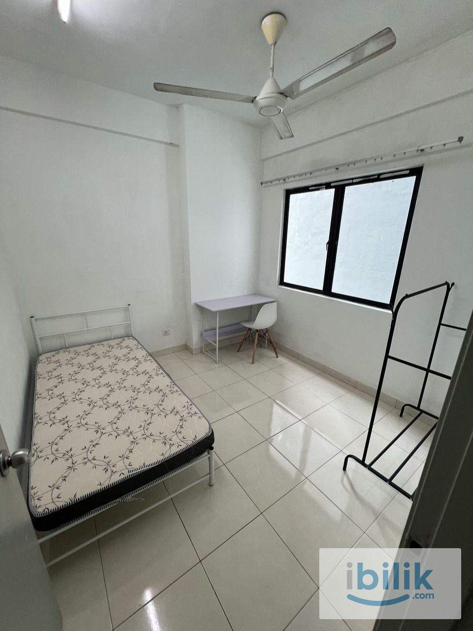 Setia Alam Medium Room - Image 1