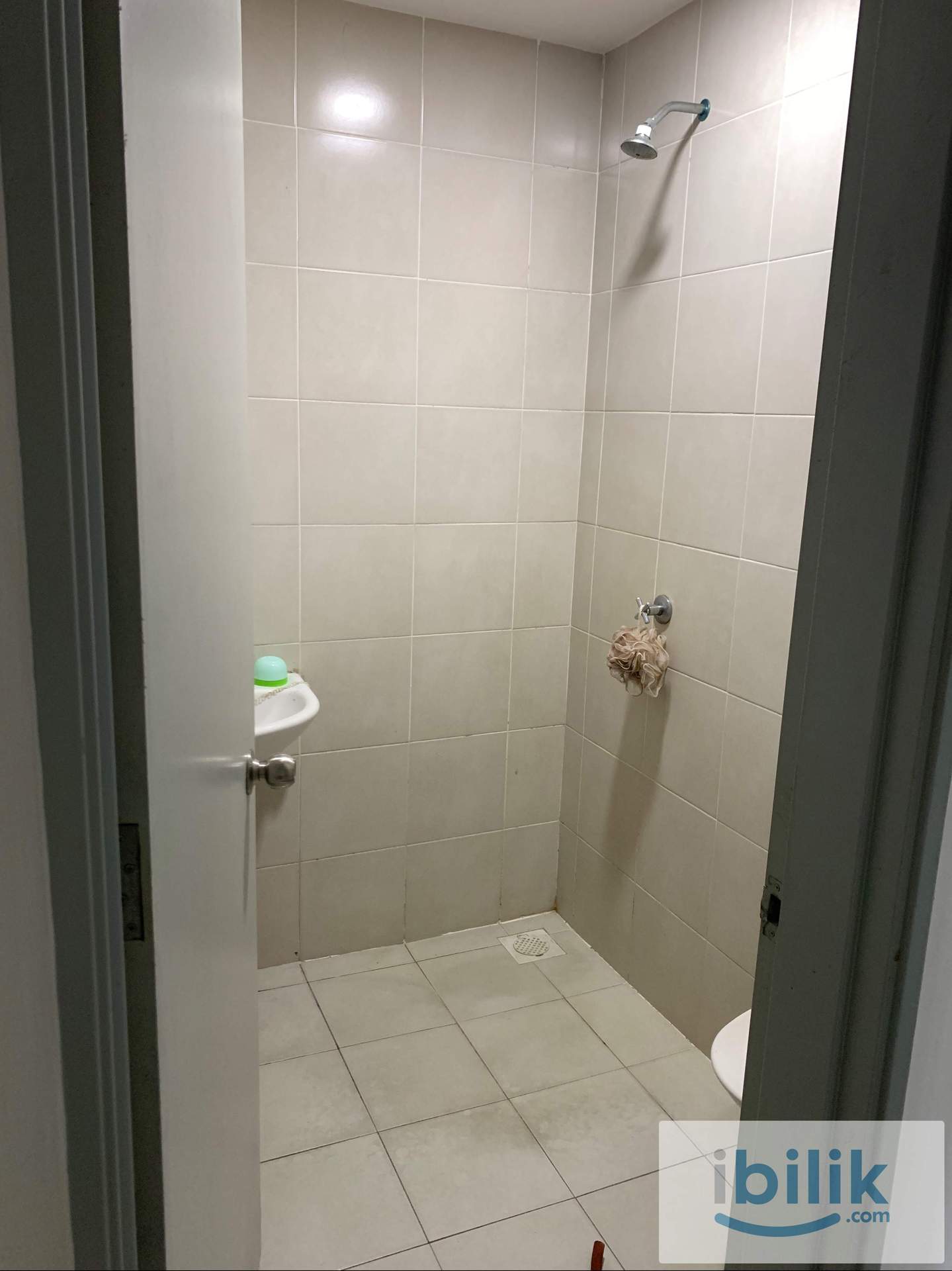 Setia Alam Medium Room - Image 5
