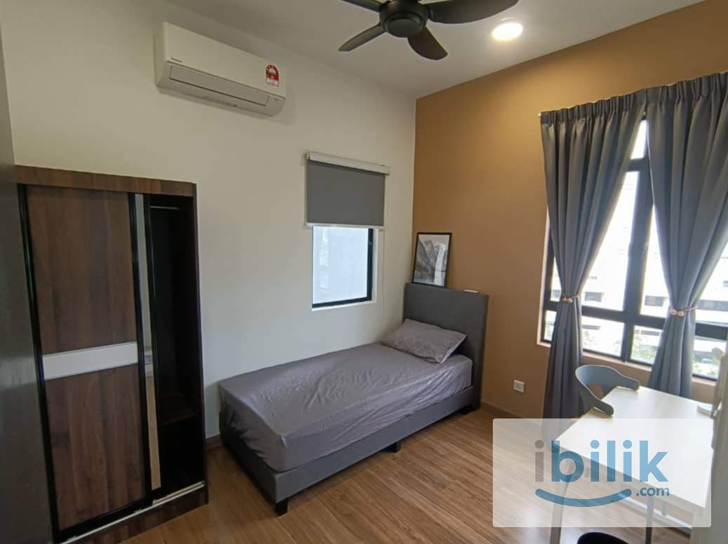 Renting out Middle room with single bed at Shah Alam (ready to move in on 1st May 2026) accept short term rental - Image 1
