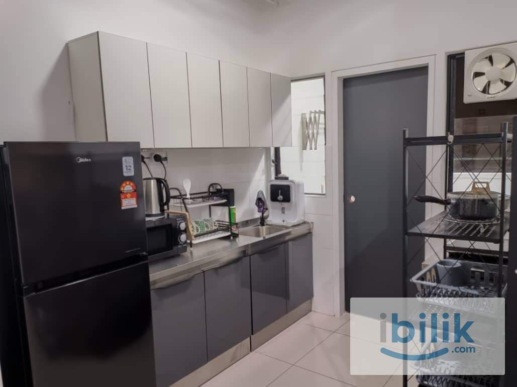 Renting out Middle room with single bed at Shah Alam (ready to move in on 1st May 2026) accept short term rental - Image 4