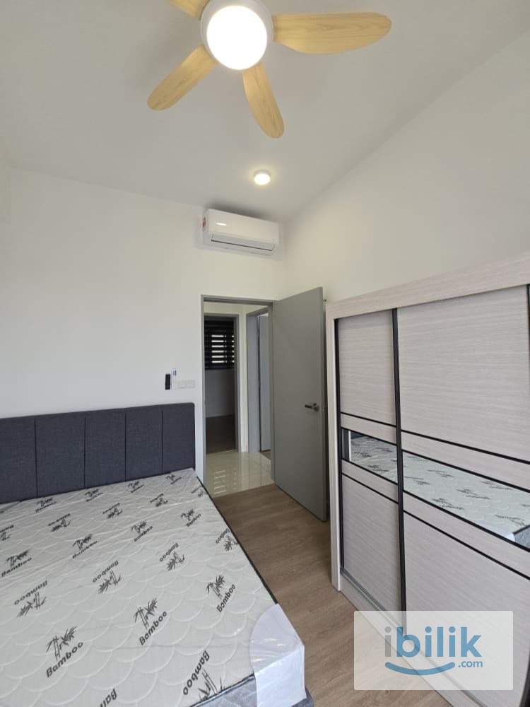 Direct link to LRT 🚄 Medium room 𝐟𝐨𝐫 𝐑𝐞𝐧𝐭 ! direct link to LRT 🚄 2 stops to TRX |  3 stops to Bukit Bintang - Image 2