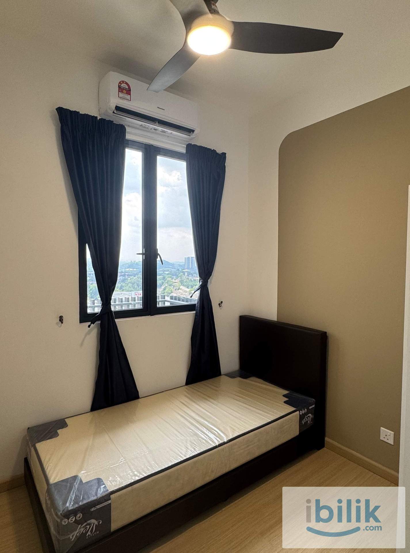 Single Room - Linked bridge to MRT Taman Suntex [FREE WiFi utilities cleaning] - Image 1