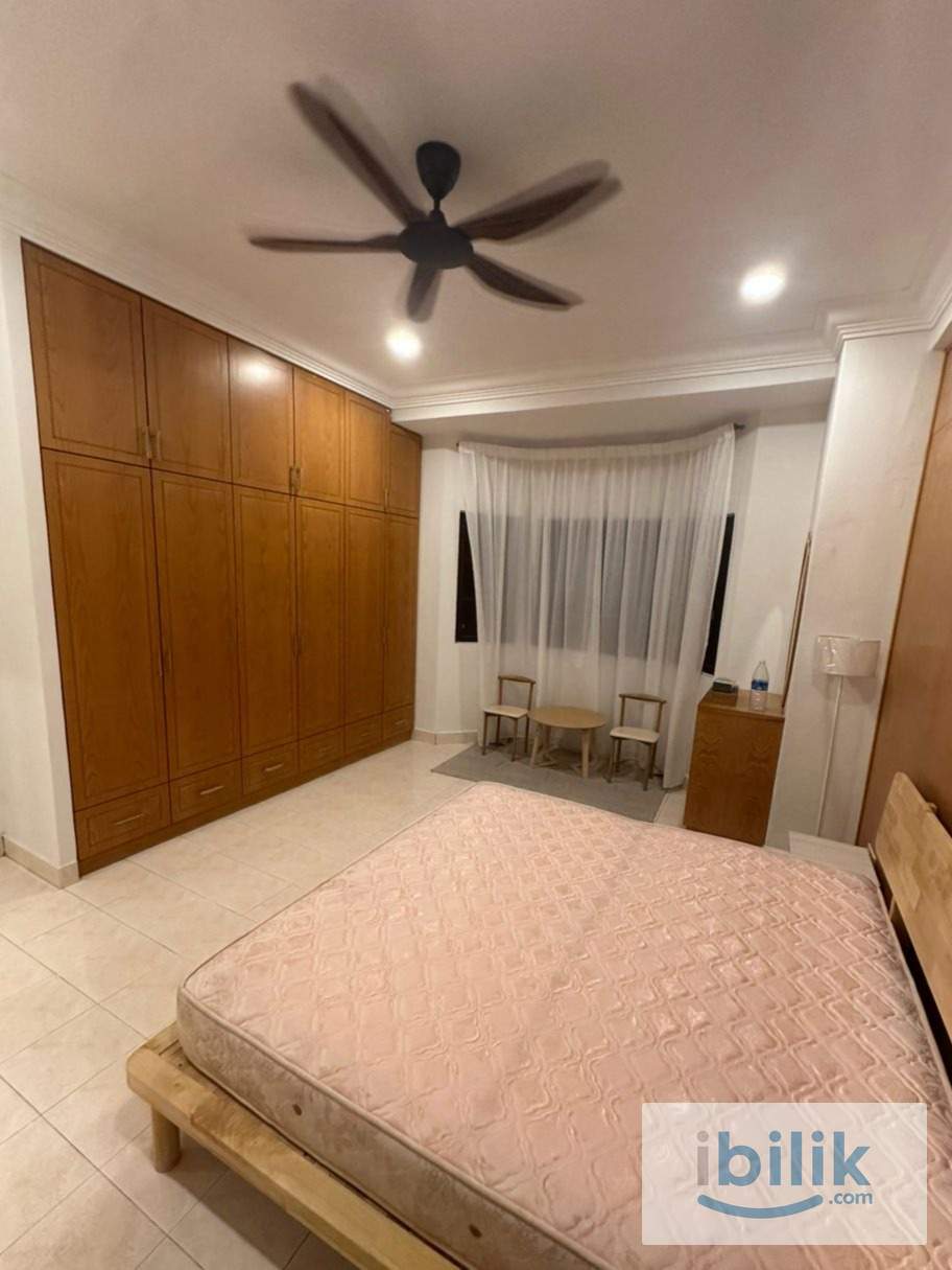 Master Bedroom with Private Bathroom - Image 1