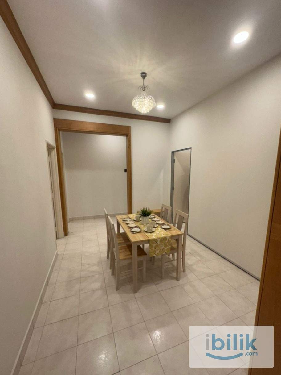 Master Bedroom with Private Bathroom - Image 6