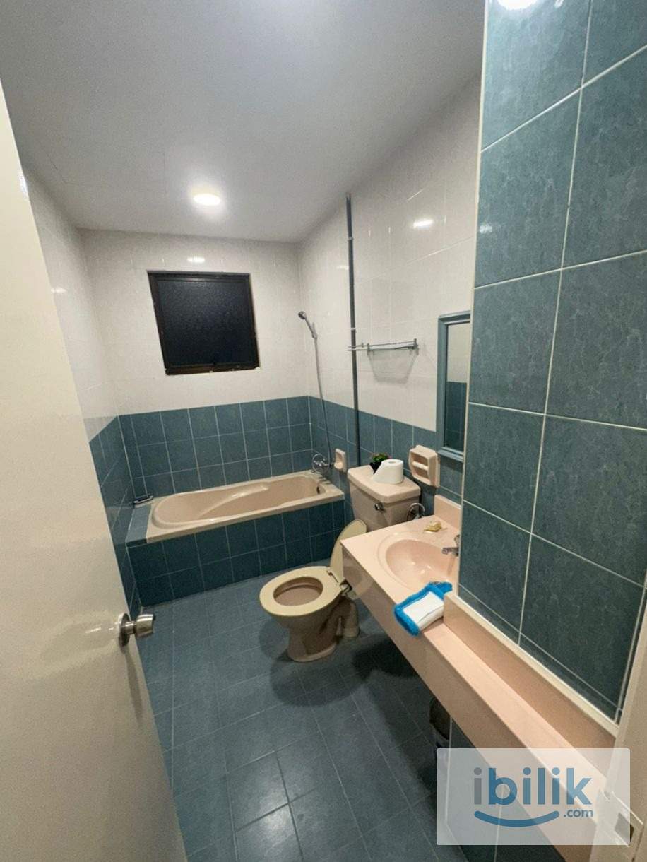 2nd Room with Aircond - Image 4