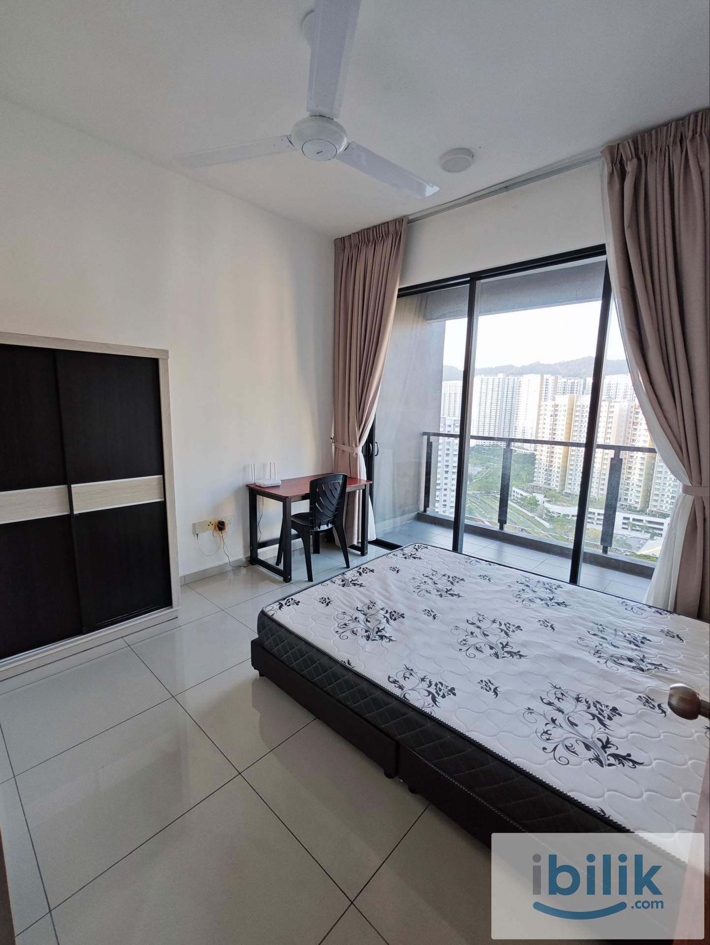 Bayan Lepas Balcony Room Near Airport & Industry Area - Image 1
