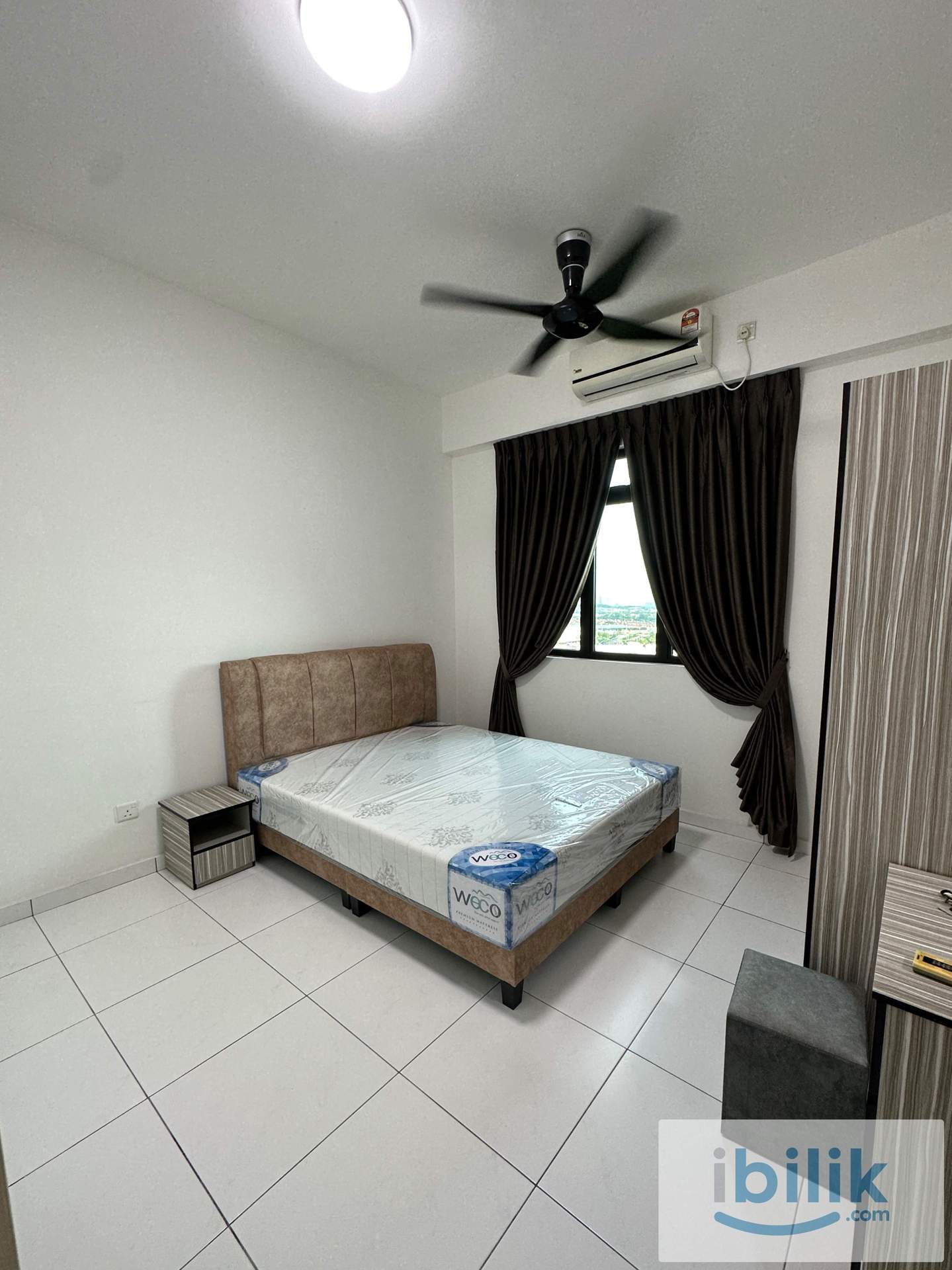 Fully Furnished Middle Room to Rent - Sky Oasis Residence @ Mount Austin / Setia Indah - Image 1