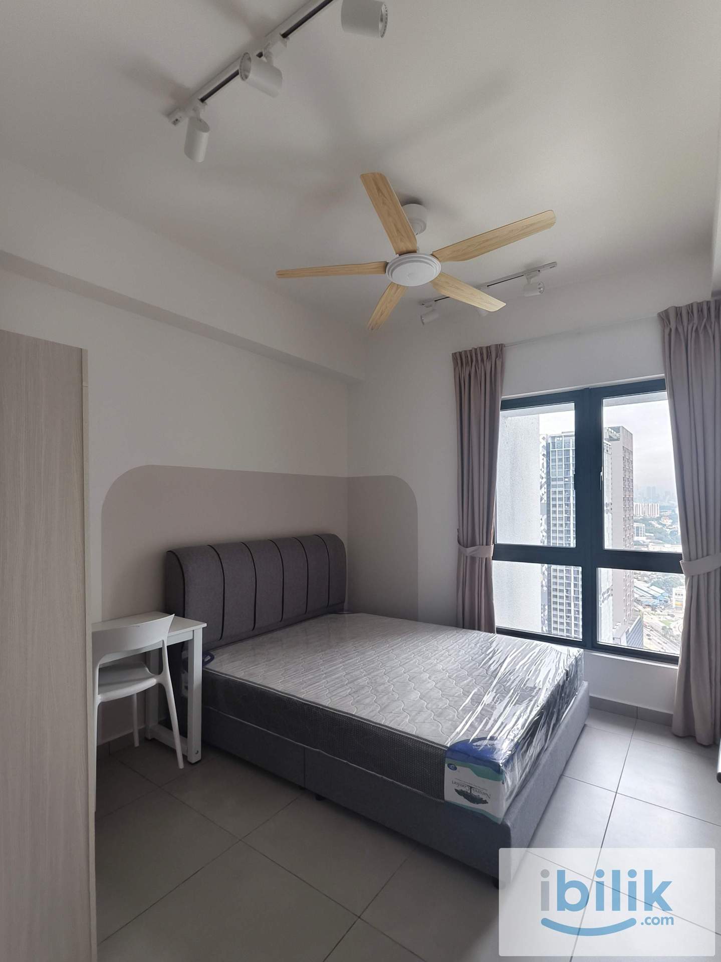 Medium Room One Equine Fully Furnished - Image 1