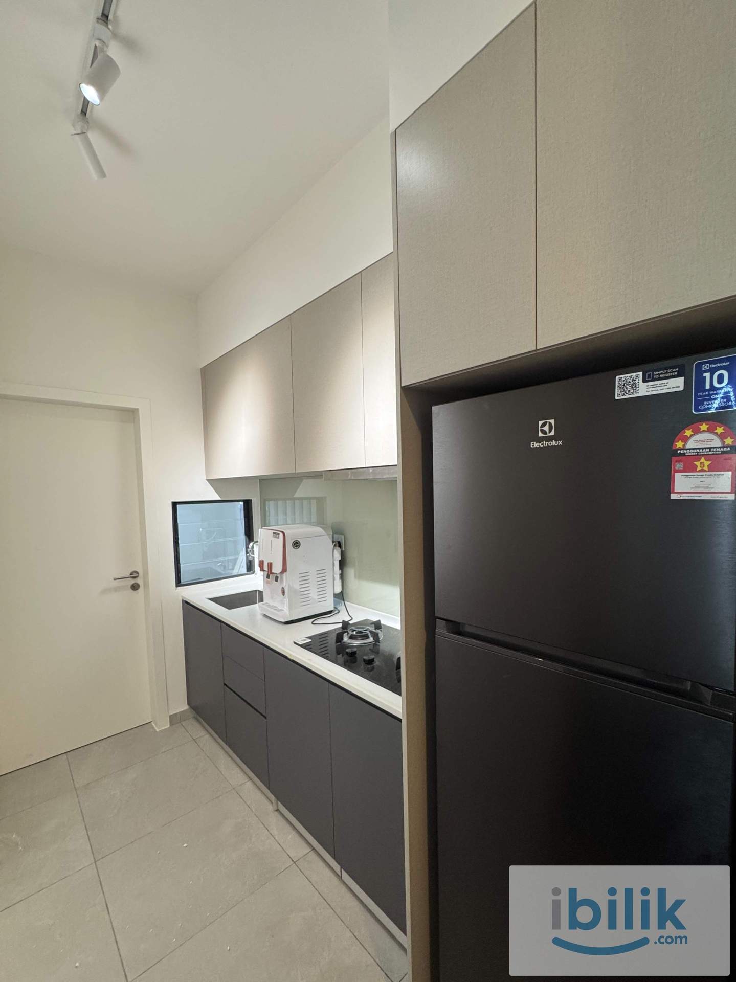 🛏️ Small Room for Rent – Cozy, Clean & Budget-Friendly! 💰✨ - Image 4