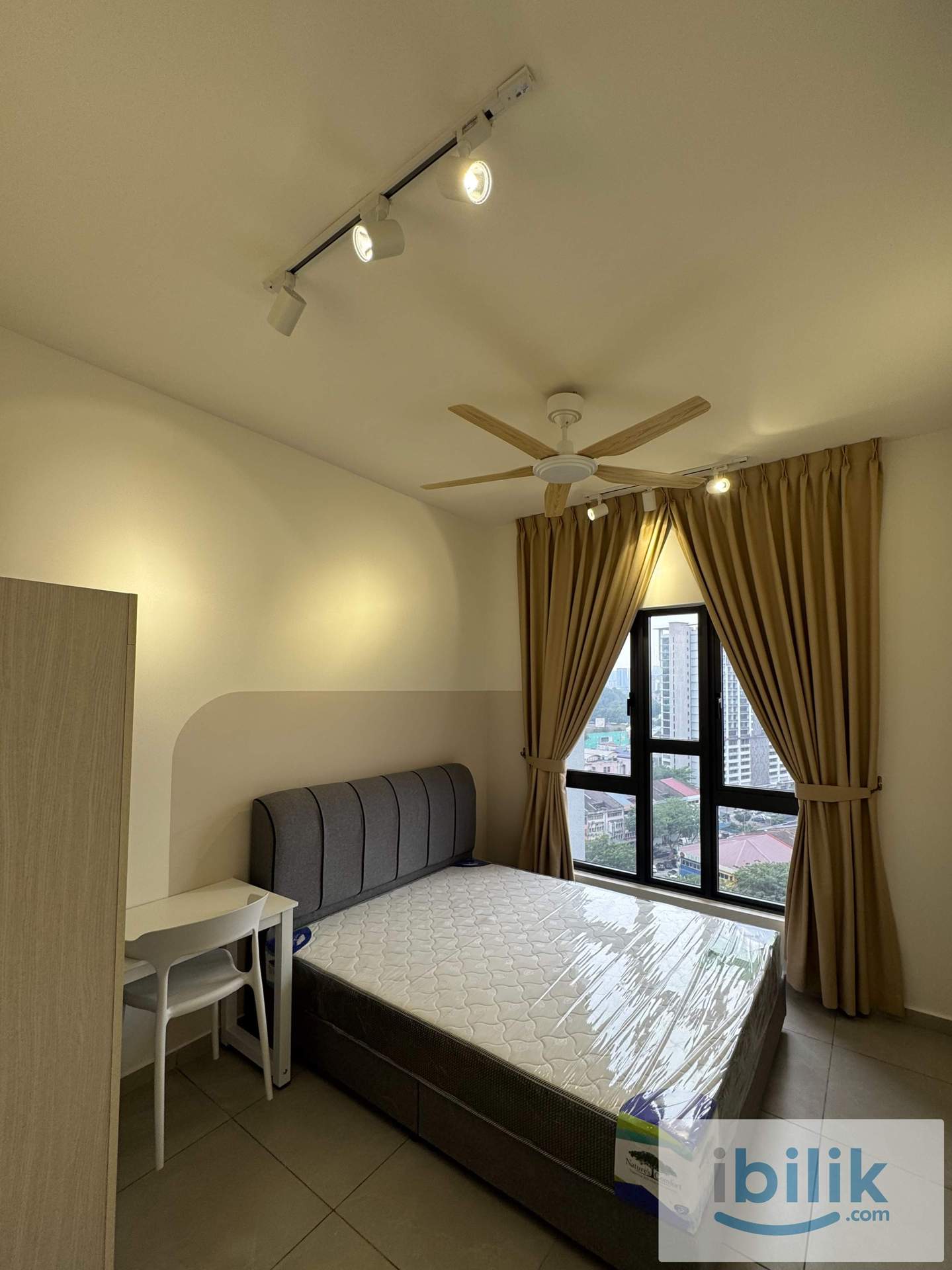 💼 Perfect Medium Room for Working Adults or Students 🎓 - Image 4