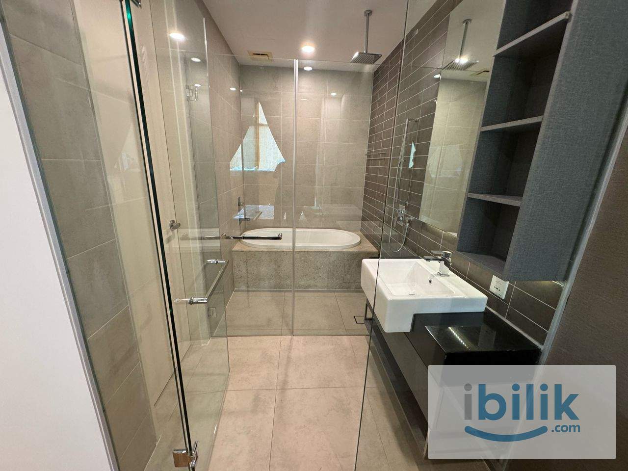 Fully-Furnished Single room with Balcony for Rent at The Manhattan - Image 2