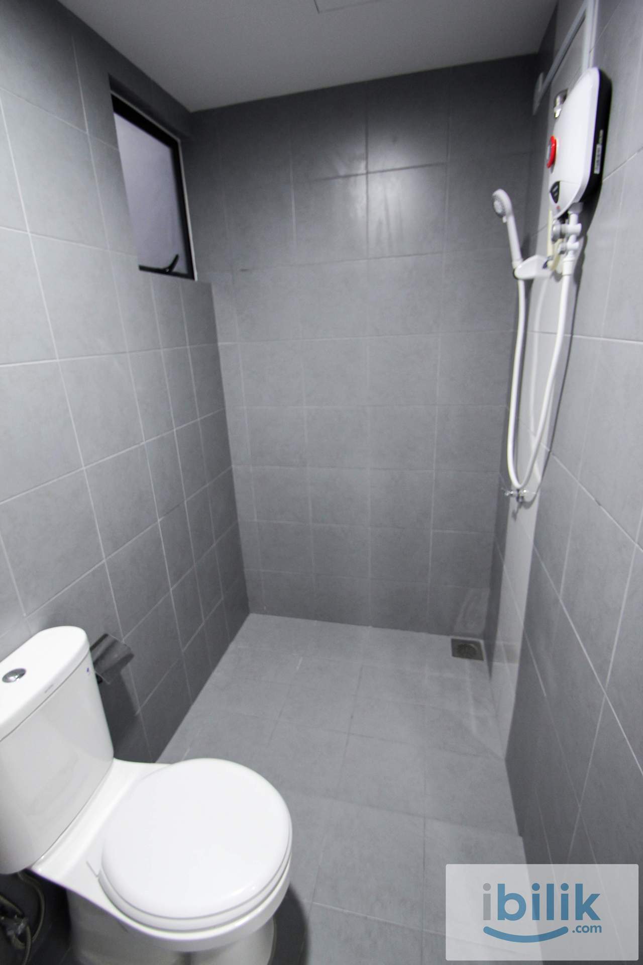 [NEAR UPM] Balcony Room with A/C & Window for Rent at Astetica Residence - Image 1