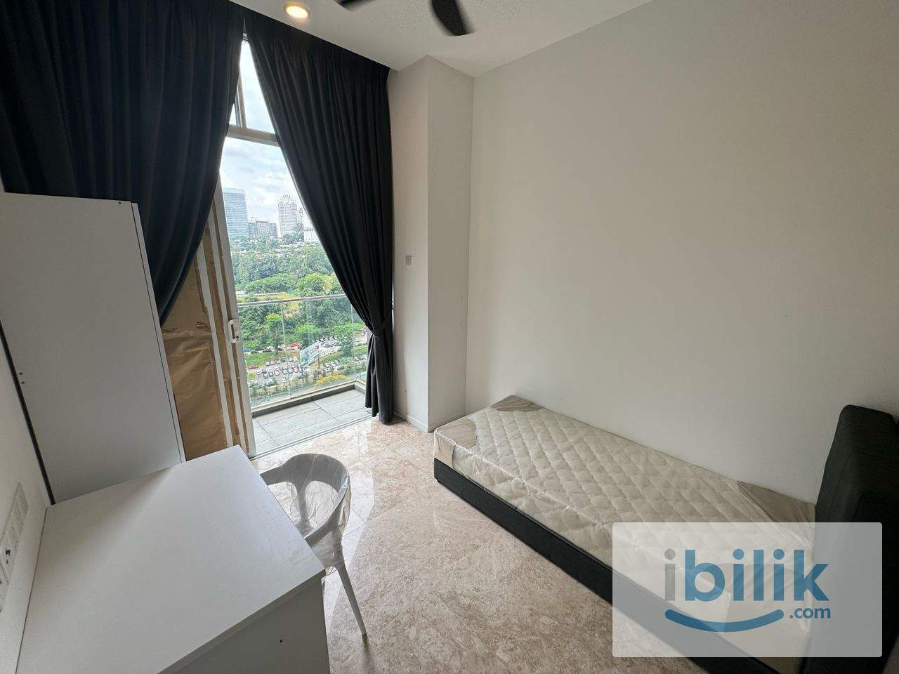 Fully-Furnished Single Room for rent at The Manhattan - Image 4