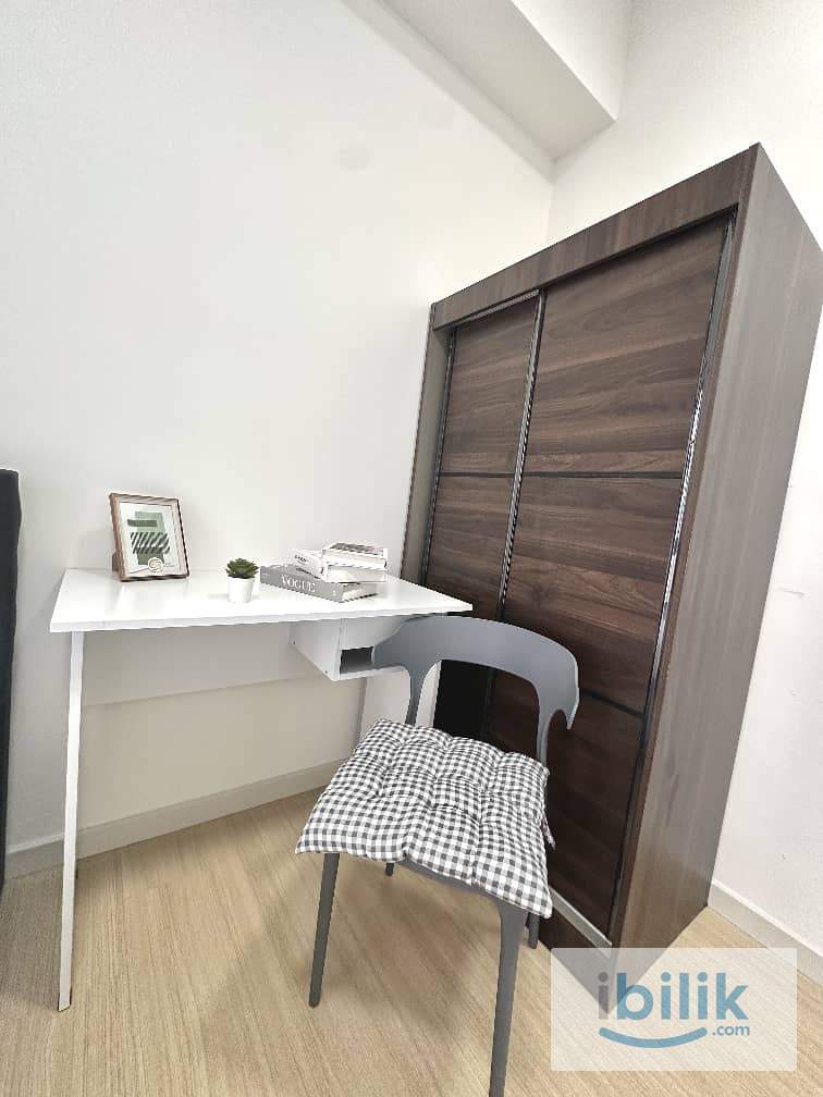 Fully-Furnished Middle Room with A/C & Window for Rent at M Luna Residence @ Kepong - Image 2