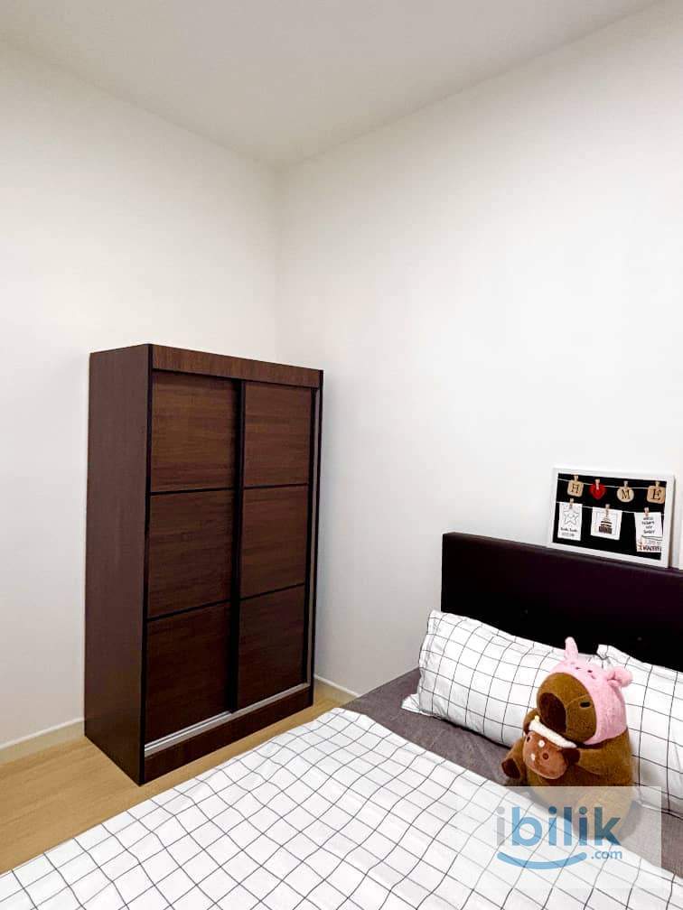 Fully-Furnished Middle Room with A/C & Window for Rent at M Luna Residence @ Kepong - Image 4