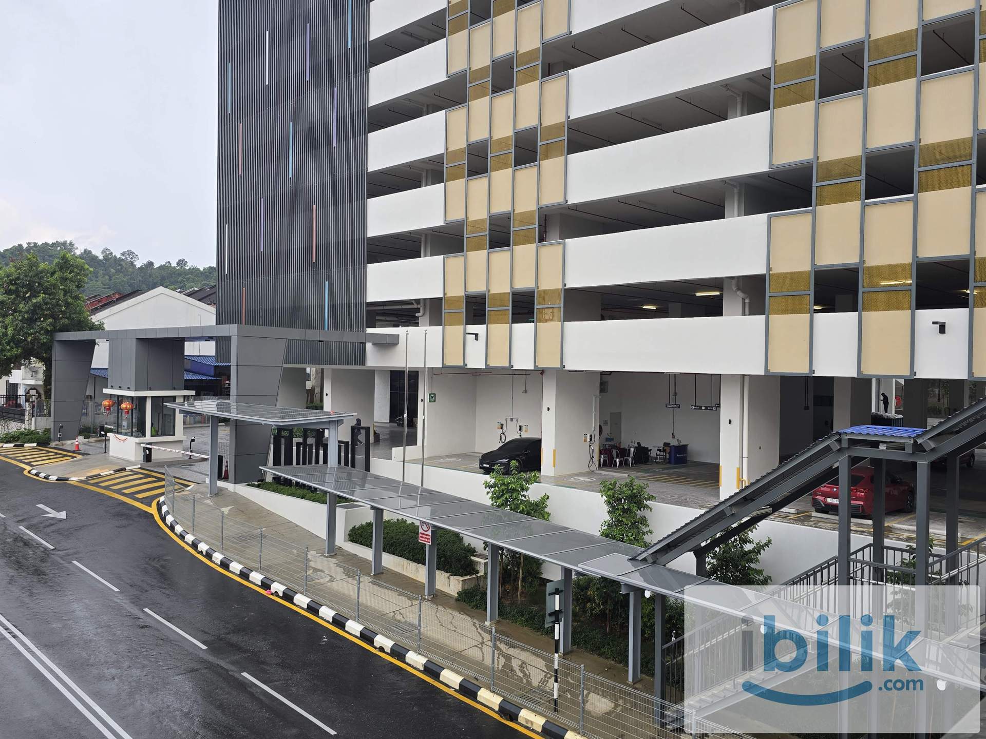 Cheras Taman Pertama Female Medium Room (MRT Link Free Utilities WiFi) - Image 10