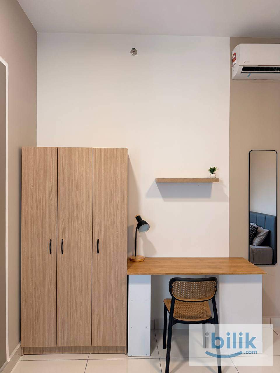 Nexus Residence Medium Room for Rent (ALl Female MRT Link) @ Taman Pertama Cheras - Image 1