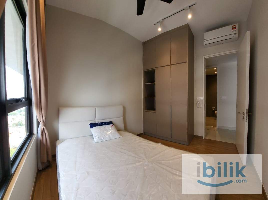 Middle Room + Parking + WiFi - Image 2