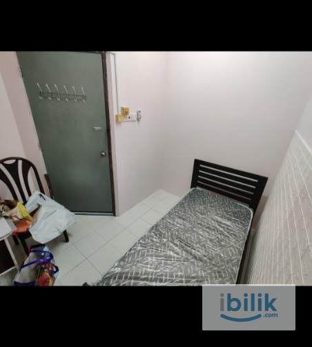 SINGLE SS15 Room - Image 1