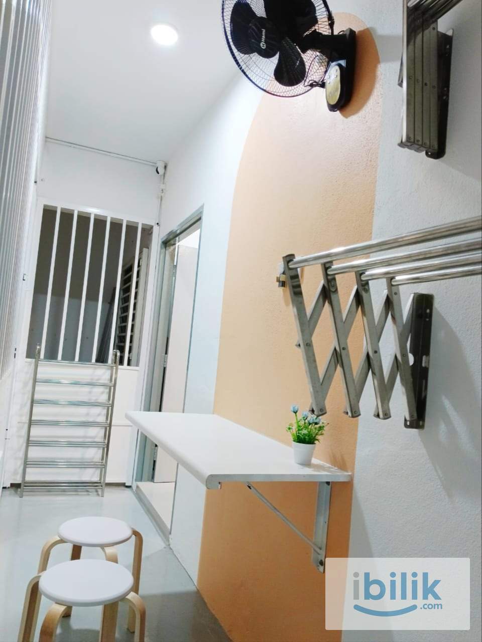 Middle Room Available At Zan Ara Apartments  - Image 6