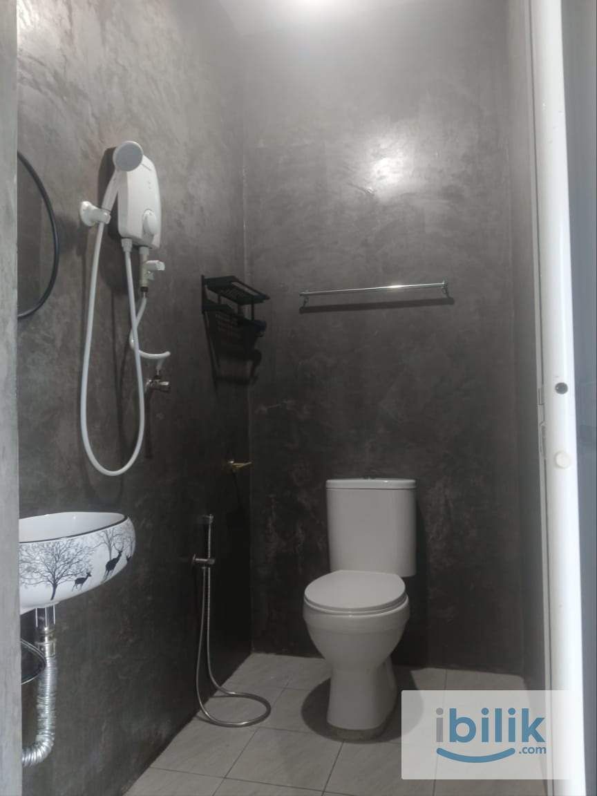 Studio Unit - Image 8