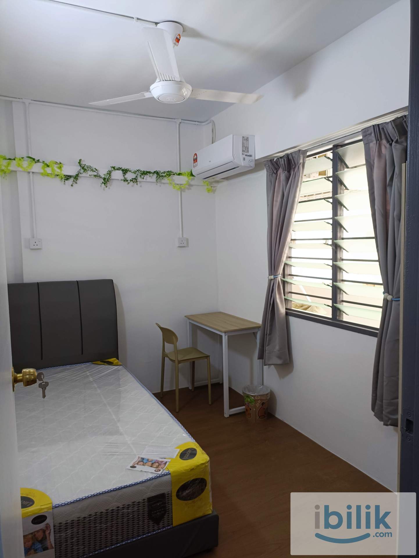 Single Room Available For Rent - Image 7