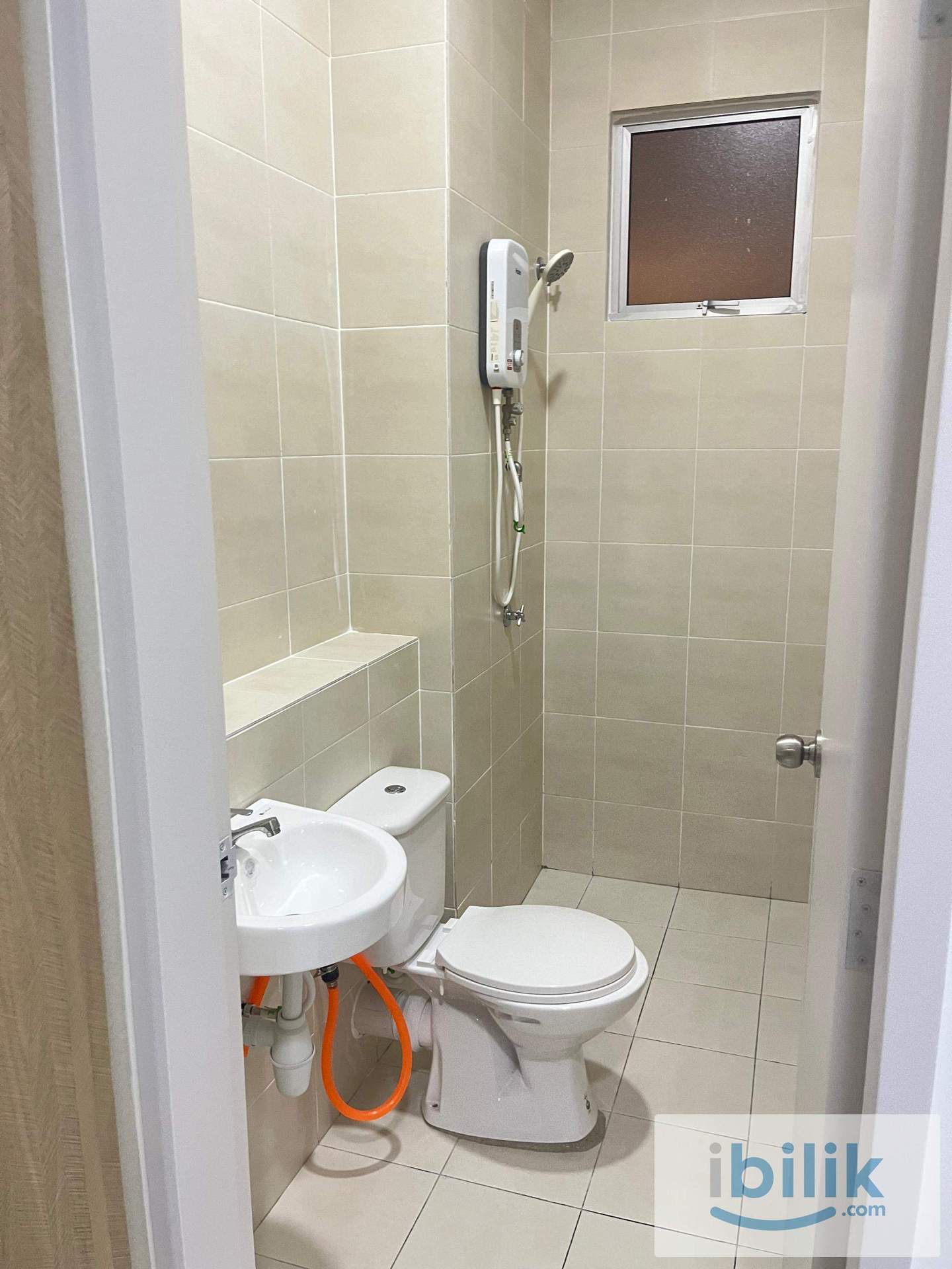 Master room Muslimah Residensi Adelia 4 Bangi Avenue. Fully furnished - Non sharing. Kemasukan Ogos 2026 - Image 2