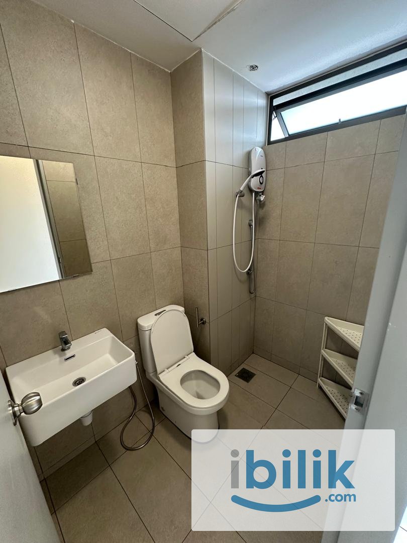 Fully Furnished Master room at Kenwingston Platz Setapak - Image 4