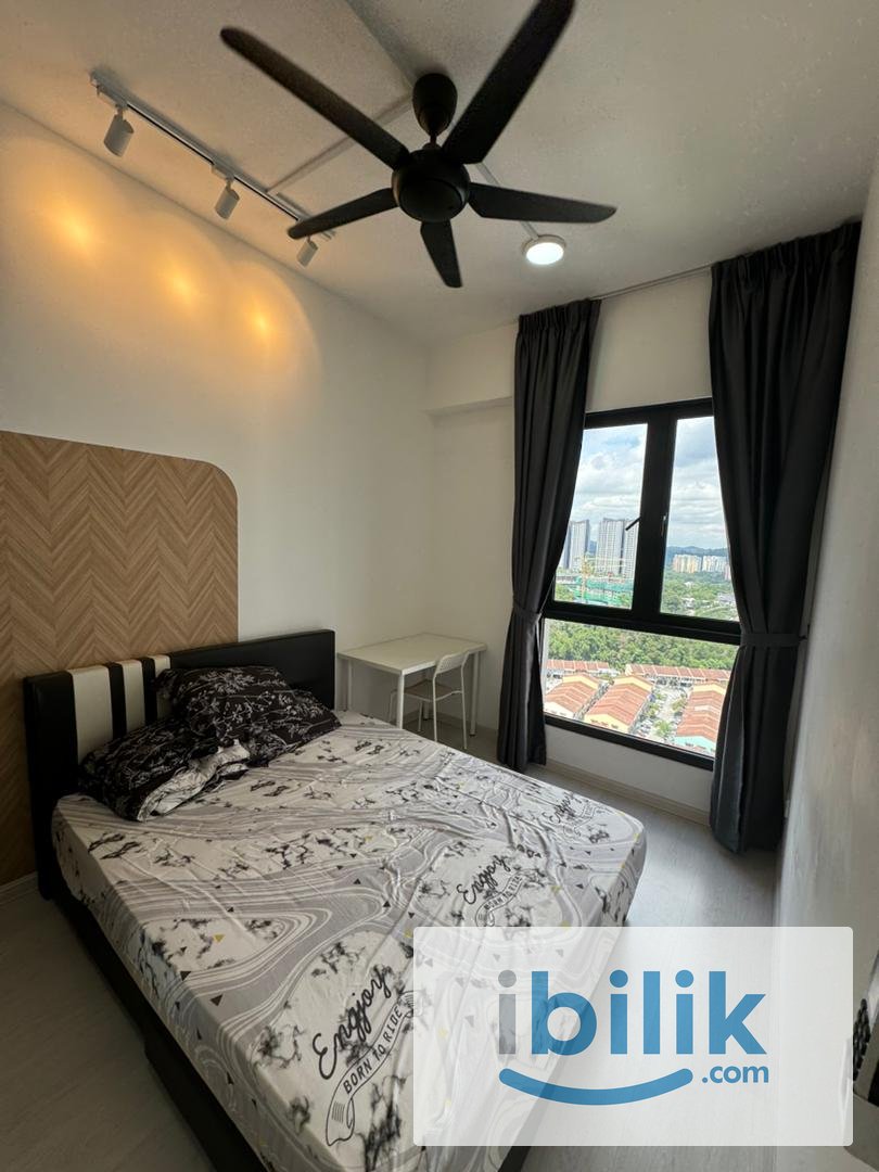 Fully Furnished Middle room at Equine Residences Seri Kembangan - Image 1