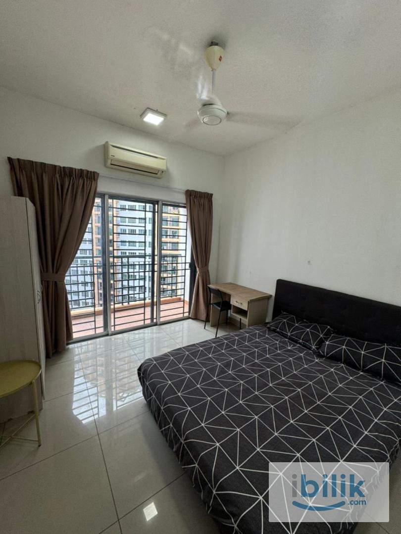 Fully Furnished Balcony Room at Oug Parklane Block E Walking to LRT - Image 1