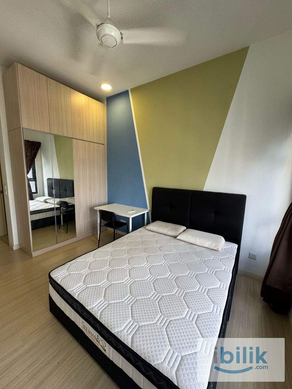 Fully Furnished Master room at Lakeville Residences jalan Ipoh - Image 4
