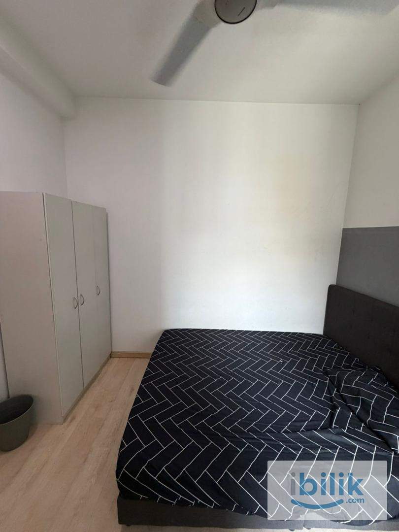 Fully Furnished Middle room at The Holmes Bandar Tun Razak  - Image 4