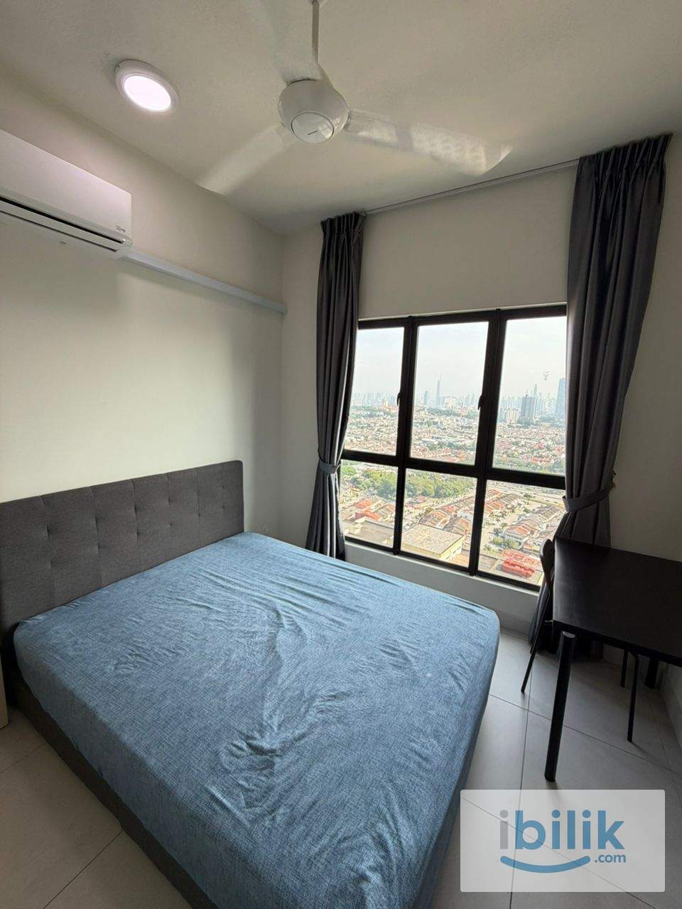 Fully Furnished Middle room at Maxim Majestic Walking to MRT - Image 1