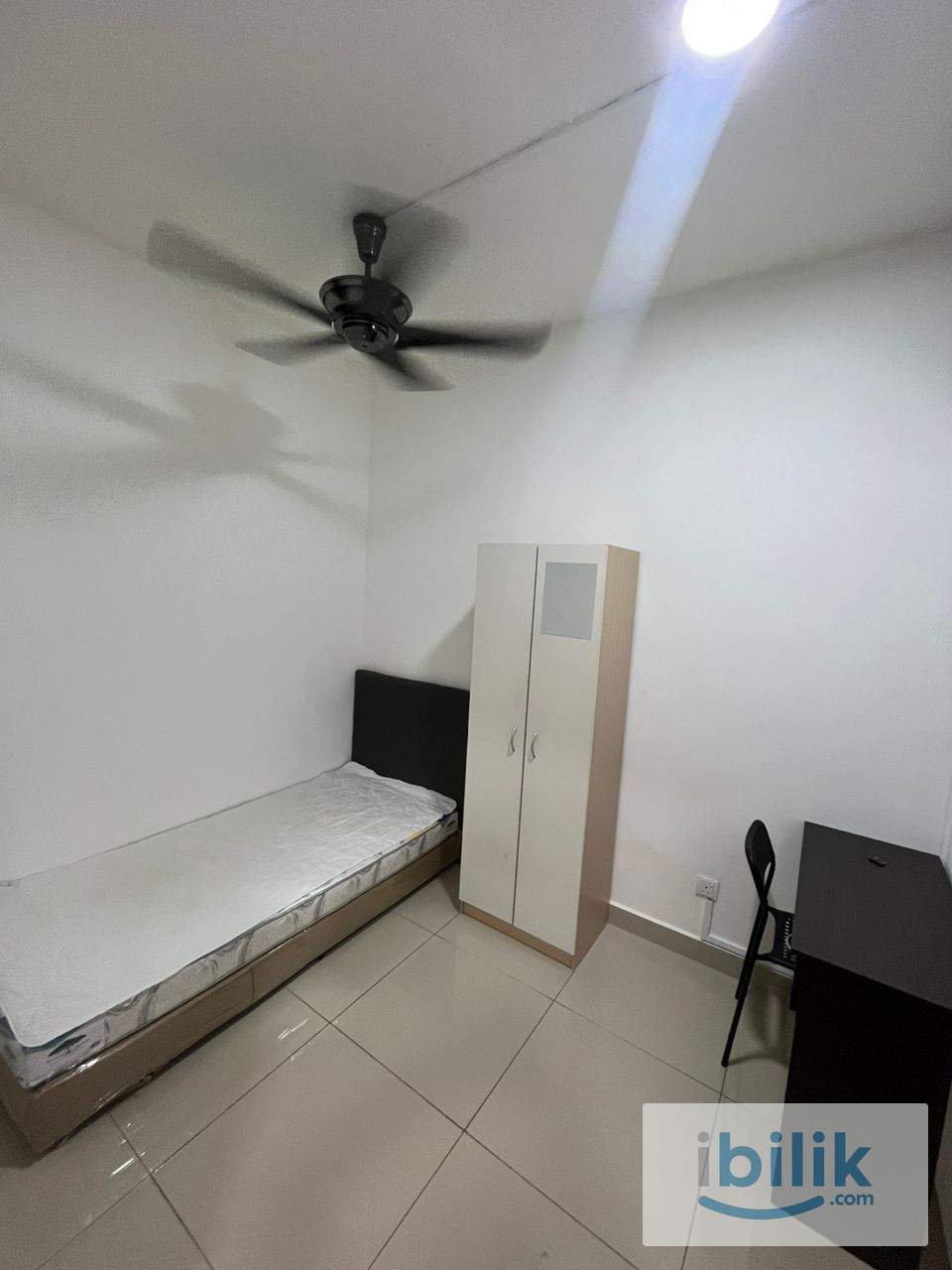 Fully Furnished Single room at The holmes Bandar Tun Razak - Image 1