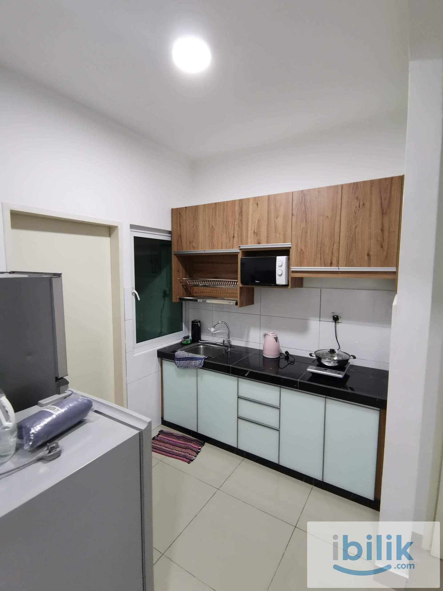 Fully Furnished Master Room at The Holmes Bandar Tun Razak - Image 3