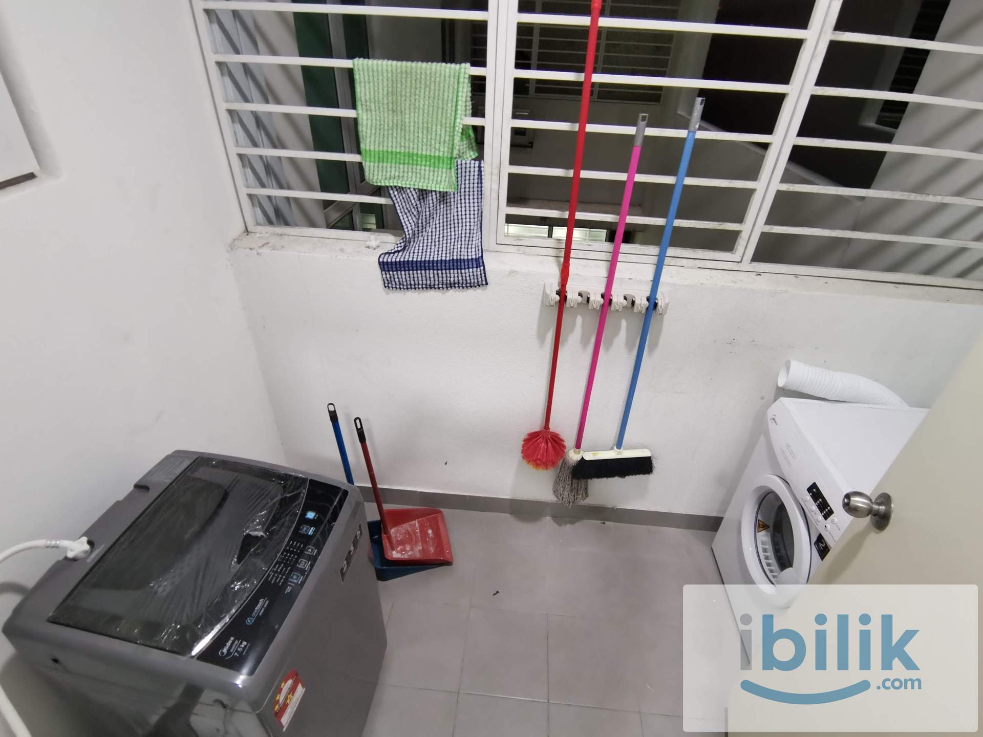 Fully Furnished Master Room at The Holmes Bandar Tun Razak - Image 5