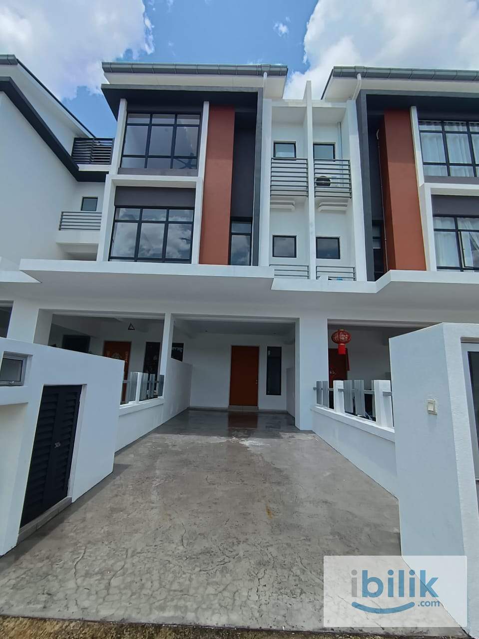 Rooms / Whole Unit for Nottingham Students | Partially Furnished | RM800  - Image 4