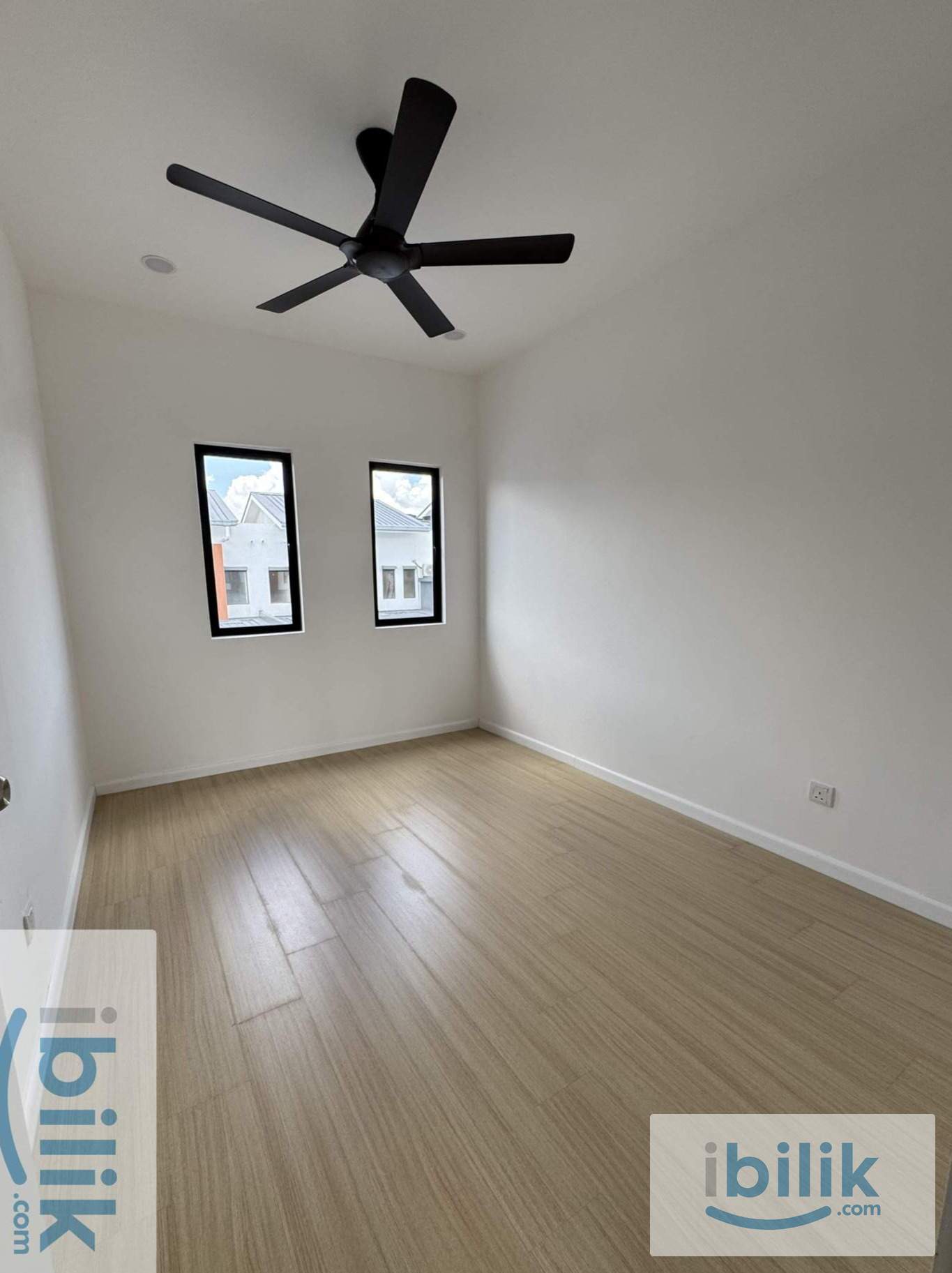 Rooms / Whole Unit for Nottingham Students | Partially Furnished | RM800  - Image 6