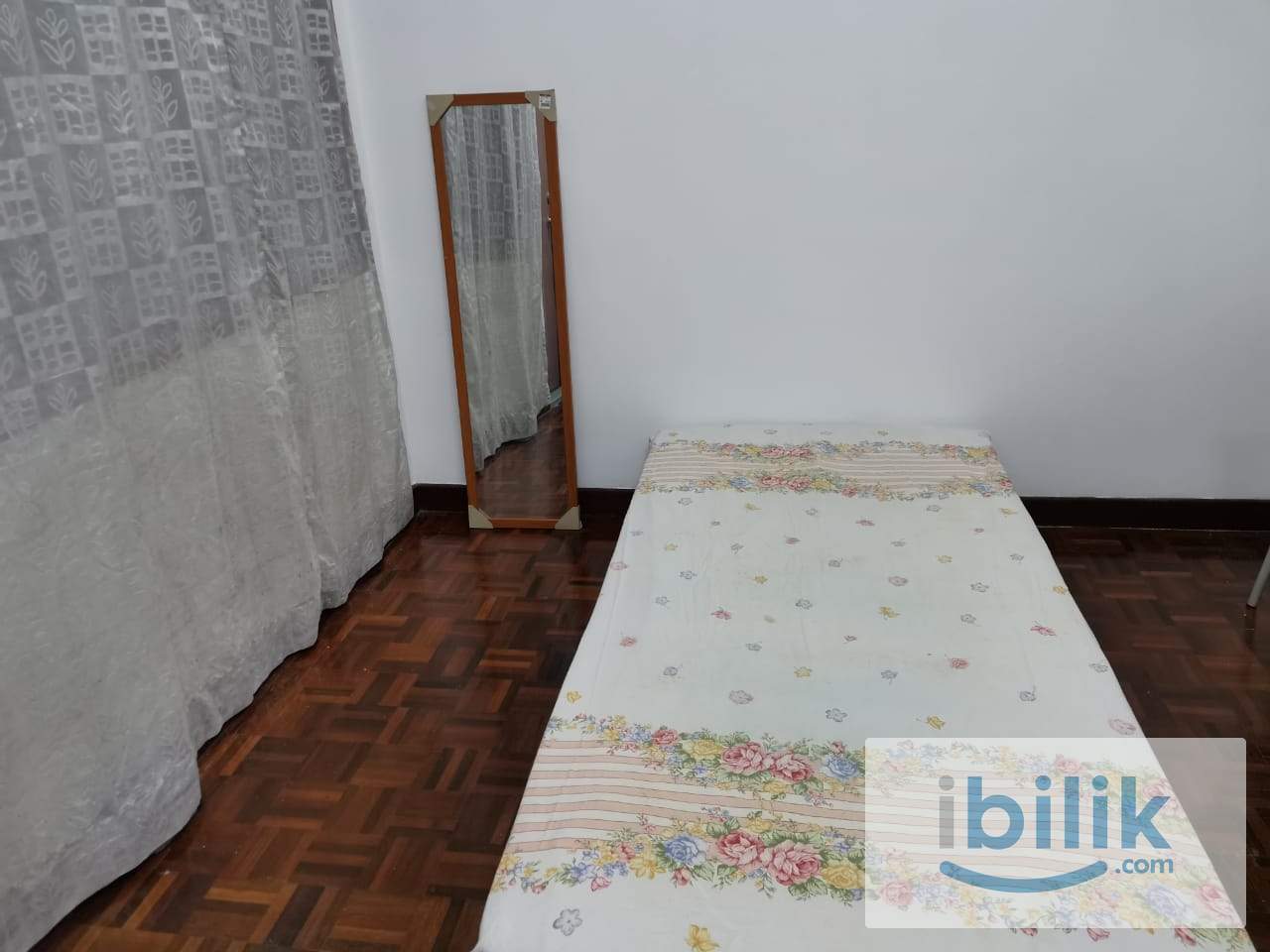 Medium bedroom for let. - Image 1