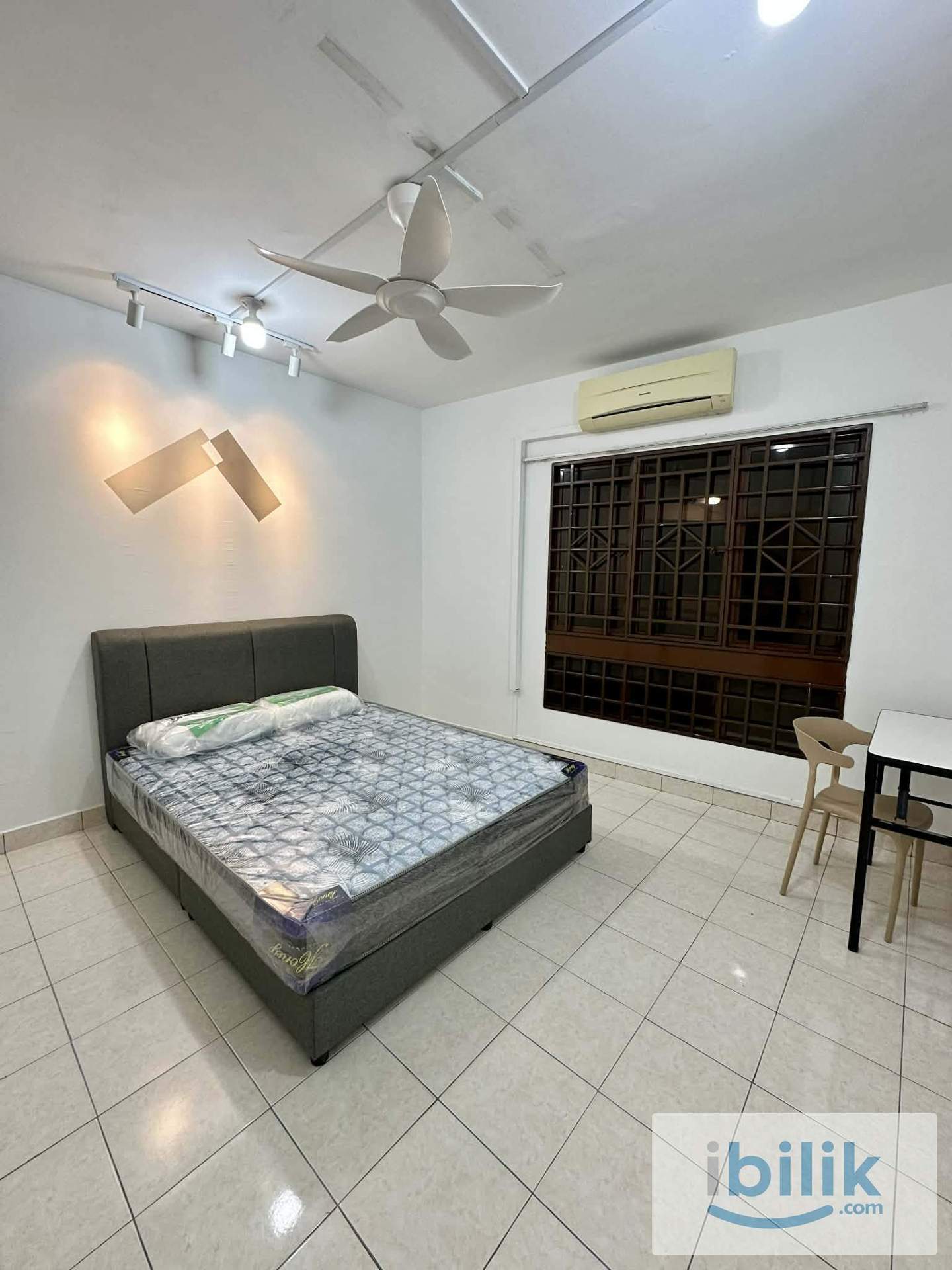 Actual Photo Brand New Medium Room near One Utama walk to MRT Surian - Image 2