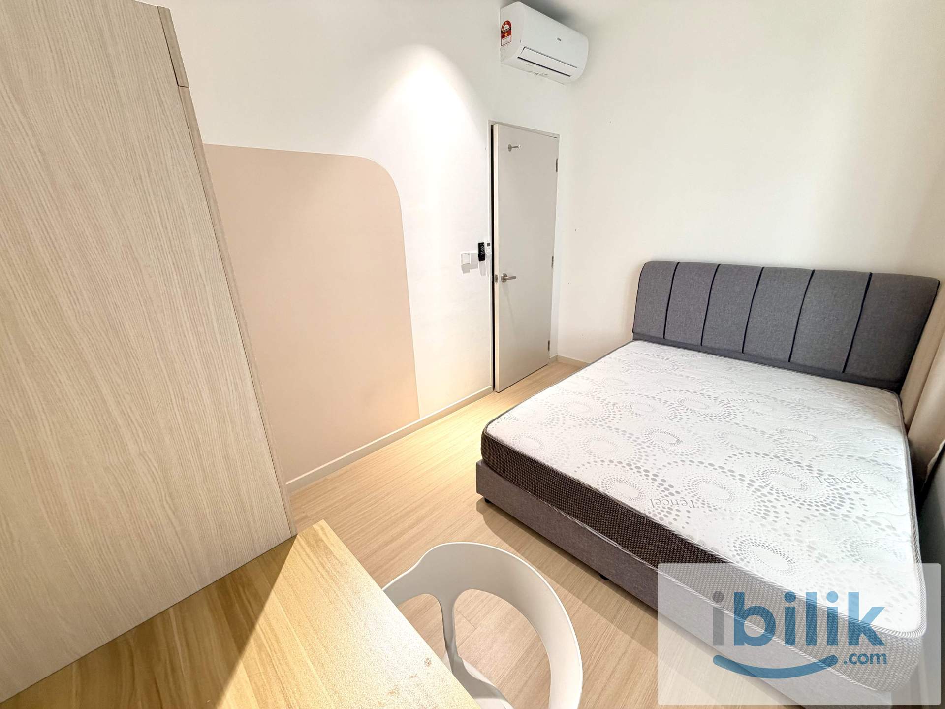 6 Stops to KLCC, Free Shuttle to LRT! M Adora Wangsa Maju, Medium Room - Image 2