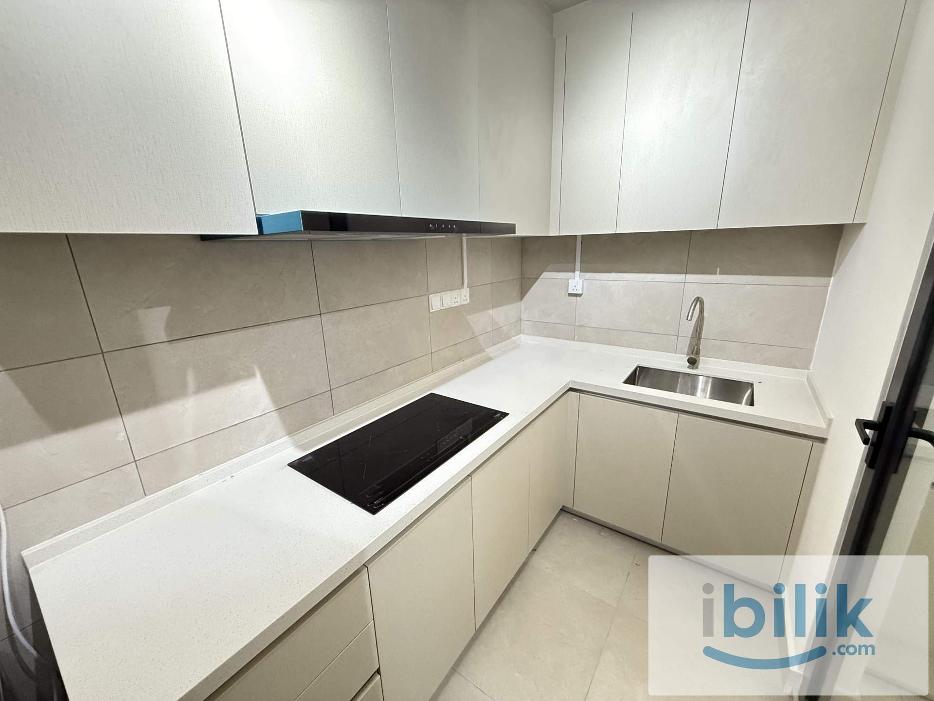 5 Min Walk to LRT Sri Rampai, 6 Stops to KLCC, Brand New Balcony Room - Image 6