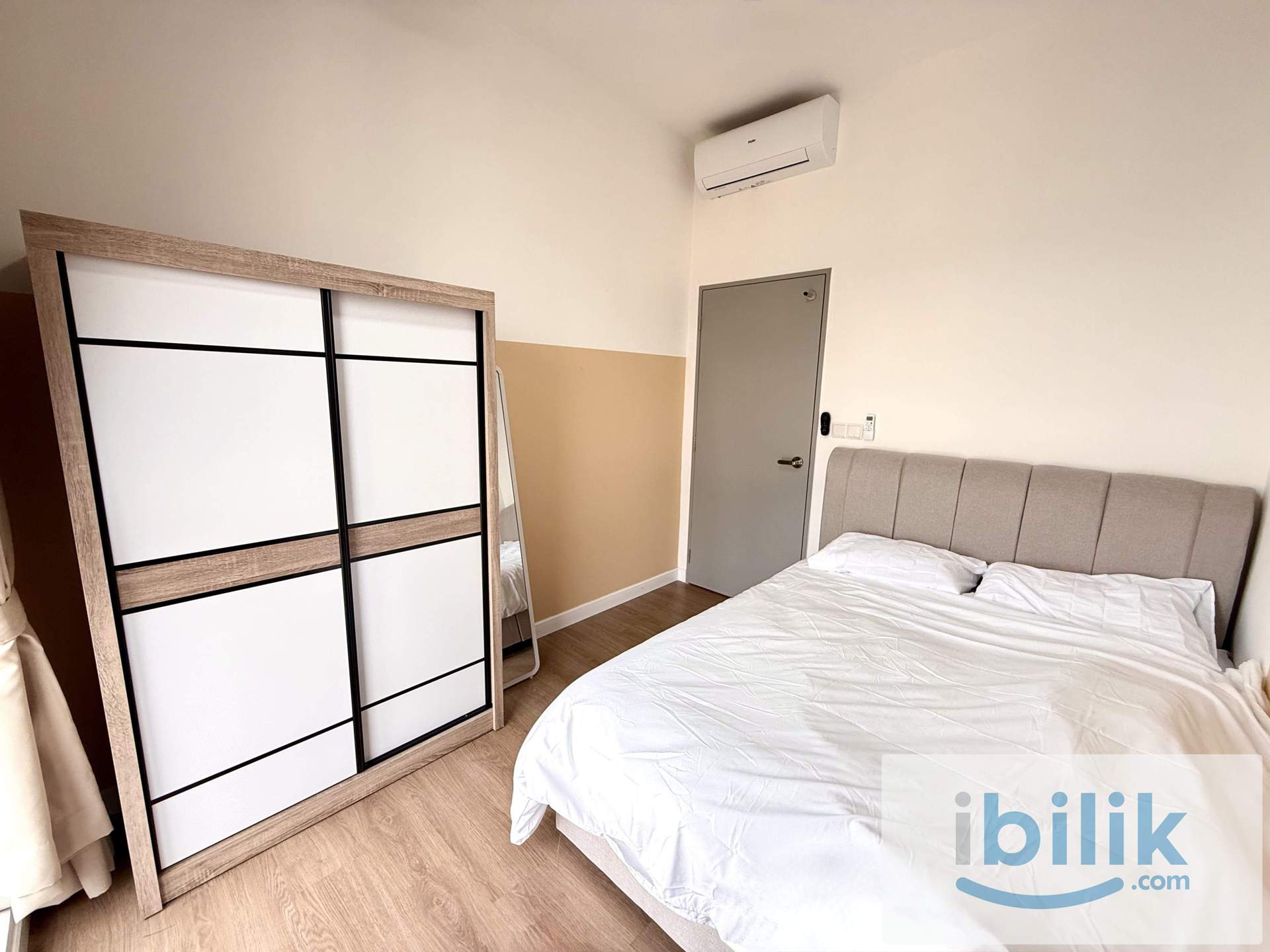 1 Min Walk PUDU LRT, SKYLINE KL, Medium Room, BUKIT BINTANG KL SENTRAL - Image 1