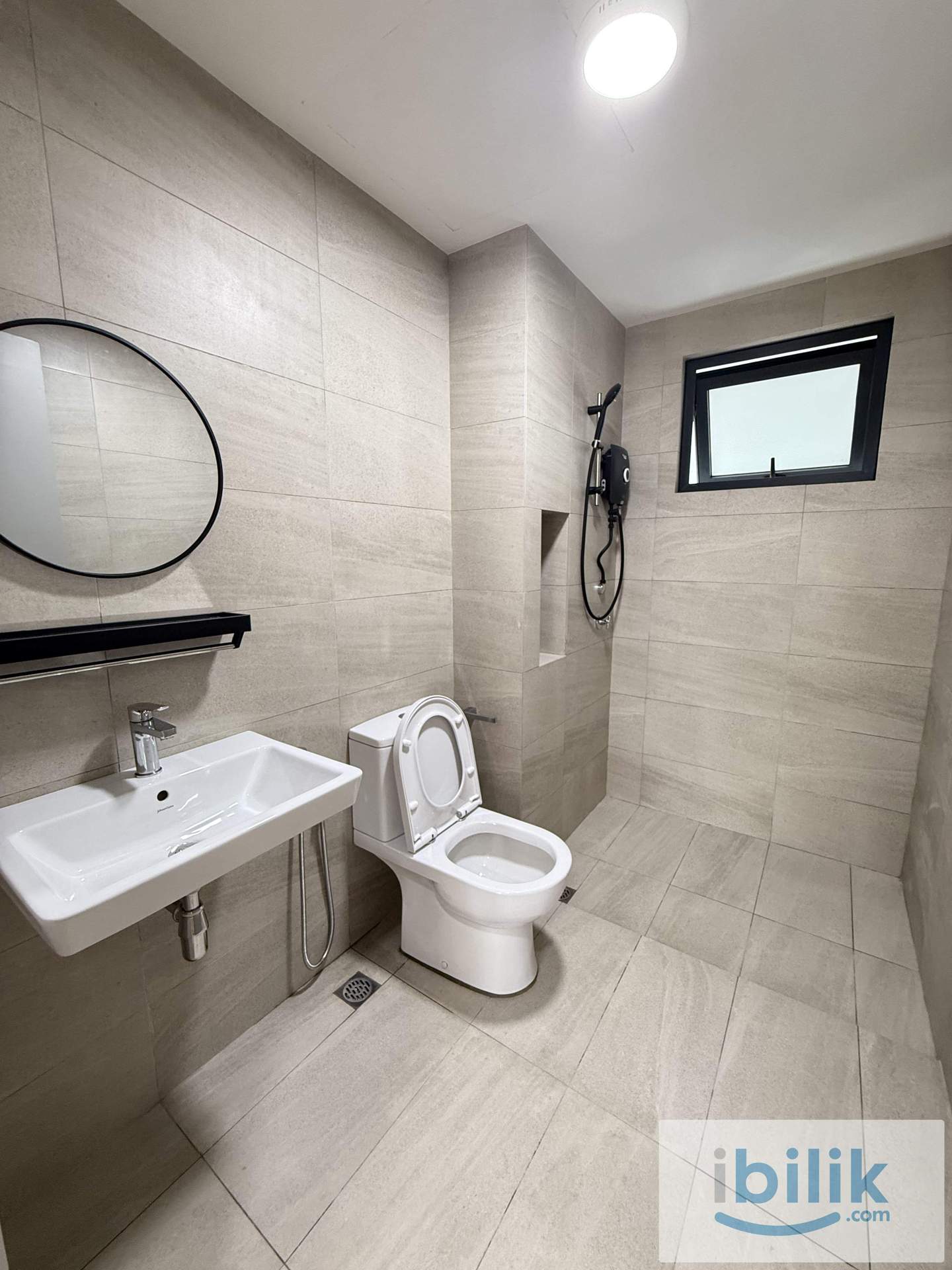 1 Min Walk PUDU LRT, SKYLINE KL, Medium Room, BUKIT BINTANG KL SENTRAL - Image 8