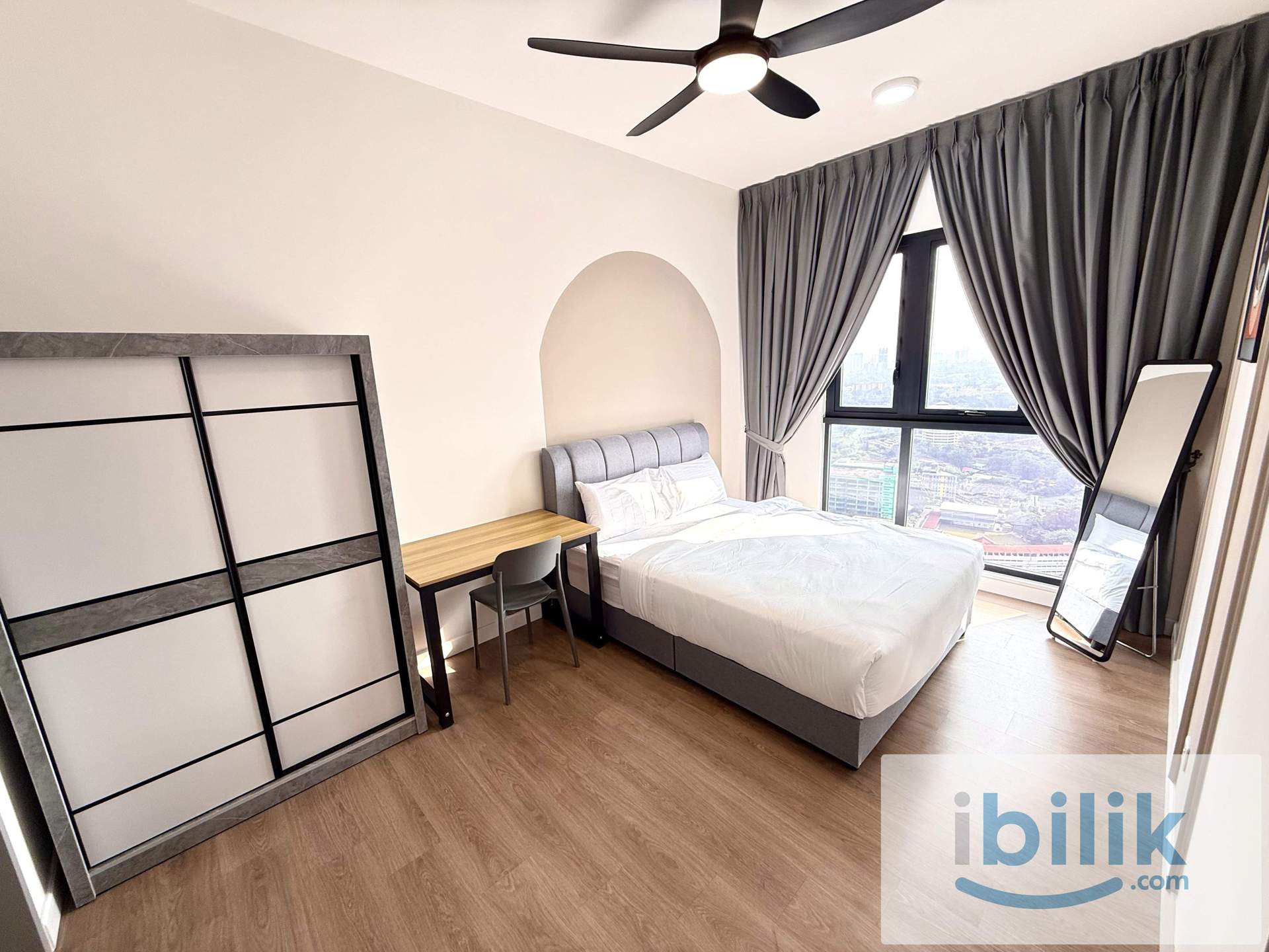 MASTER ROOM w/ Private Bath, 1 Min Walk PUDU LRT, SKYLINE KL, PAVILION - Image 1
